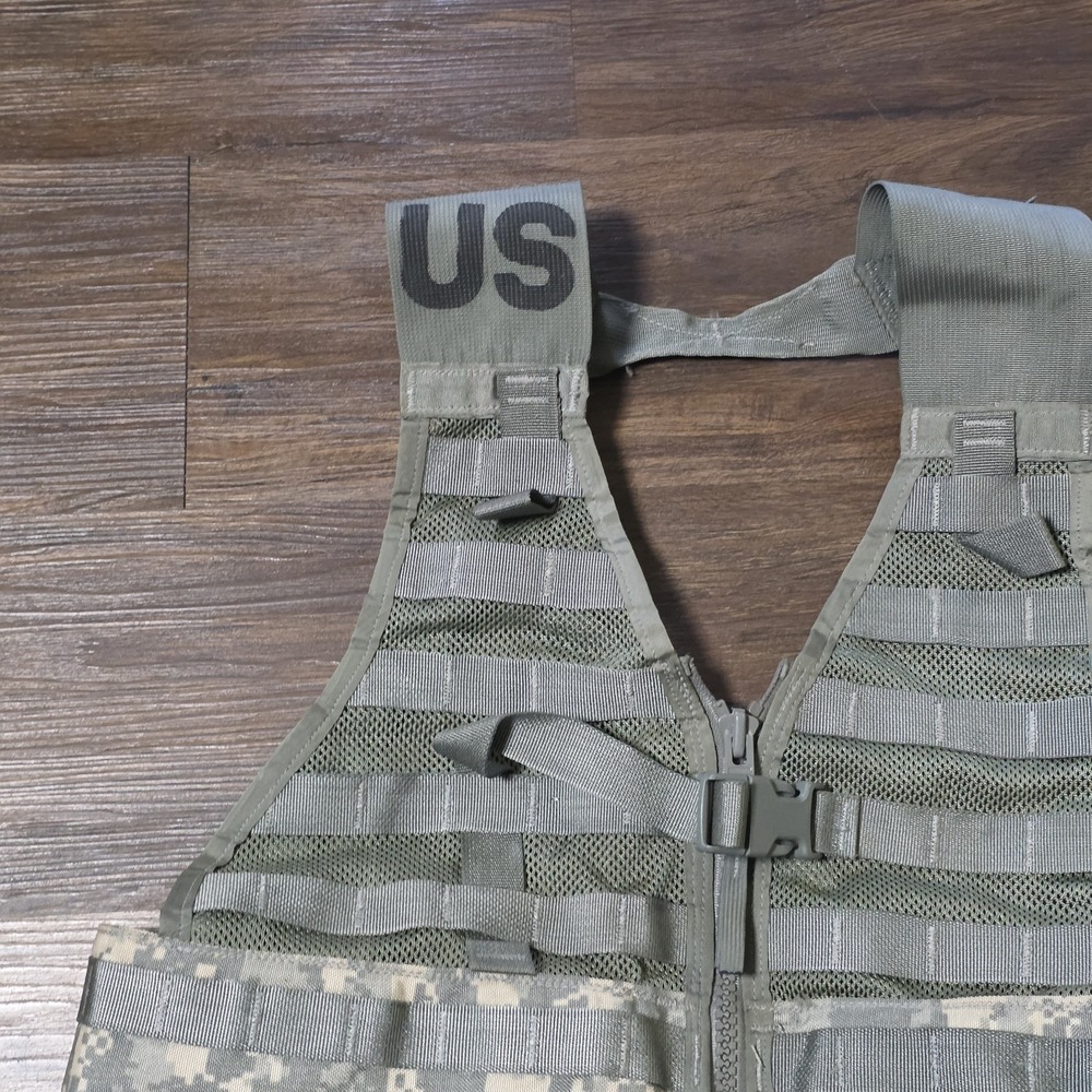 Molle II Modular Lightweight Equipment Load Carrying Vest United States Army - Picture 3 of 7